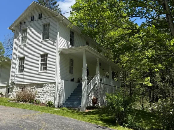 5912 Dunbar Rd, Norton, VA 24216