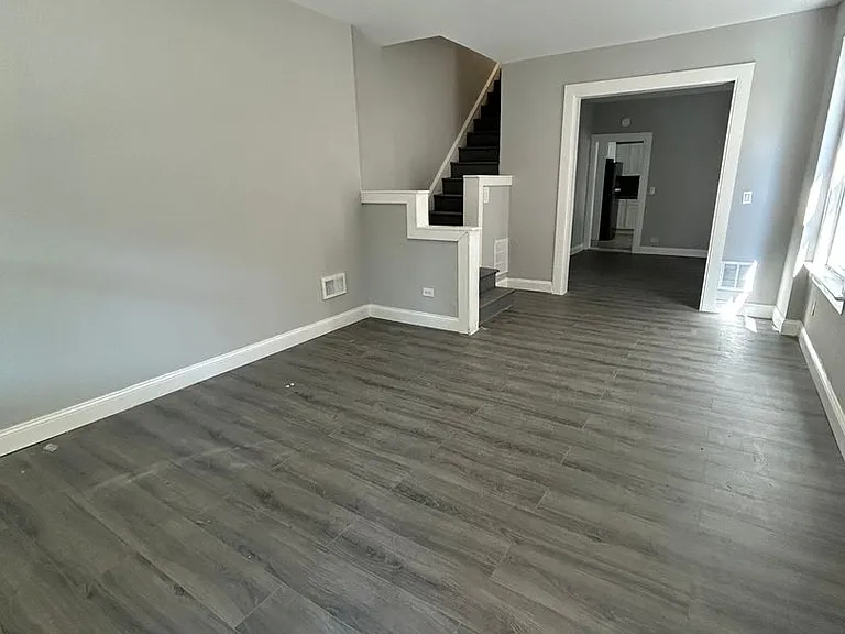 156 Hoffman Ave — Photo 3