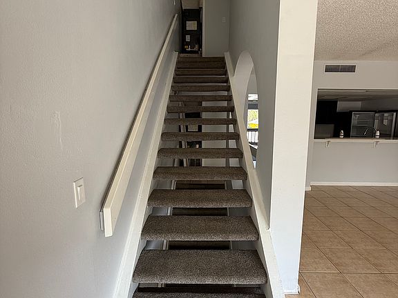 5th image of 609 Belltower Ave APT C
