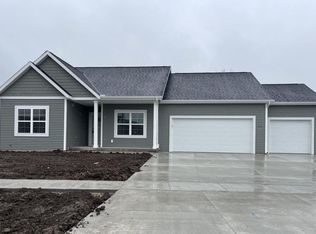 411 Valley Dr, Theresa, WI 53091