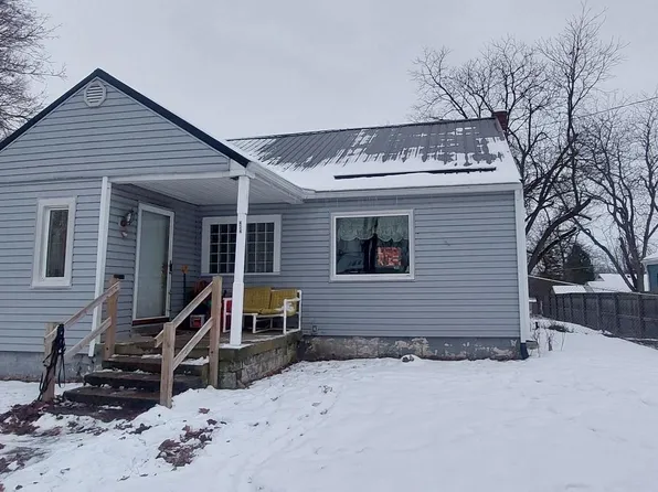 424 Oak St, Hudson, MI 49247