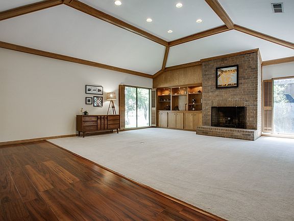 4th image of 6418 Covecreek Pl
