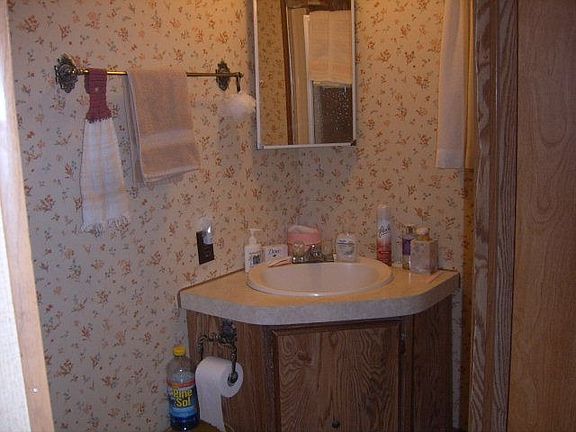 4th image of 4655 N Valleyview Ave
