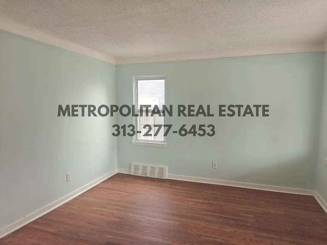 3 bed, 1136 sqft, $1,375 — Photo 3