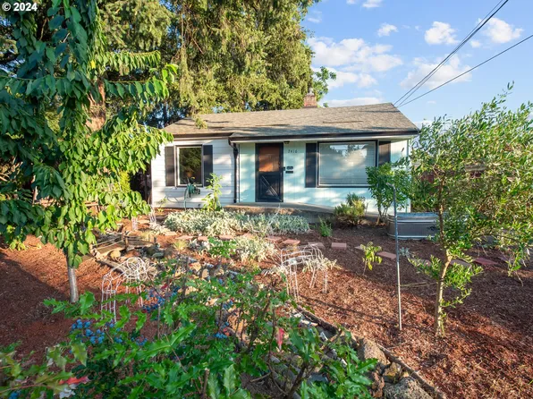 7416 SE Tolman St, Portland, OR 97206