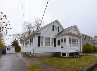 75 Bucklin St, Pawtucket, RI 02861