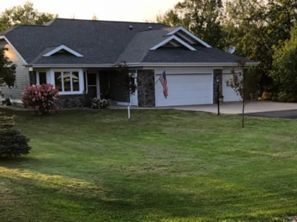 3977 Lavaque Rd, Hermantown, MN 55811