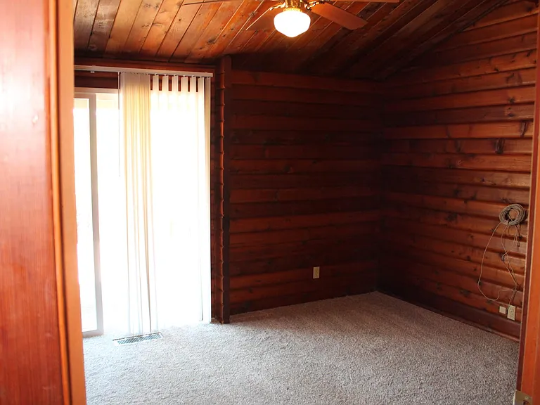 205 W Weimar Cross Rd — Photo 7