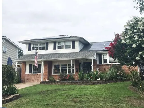 4 Azalea Rd, Newark, DE 19711