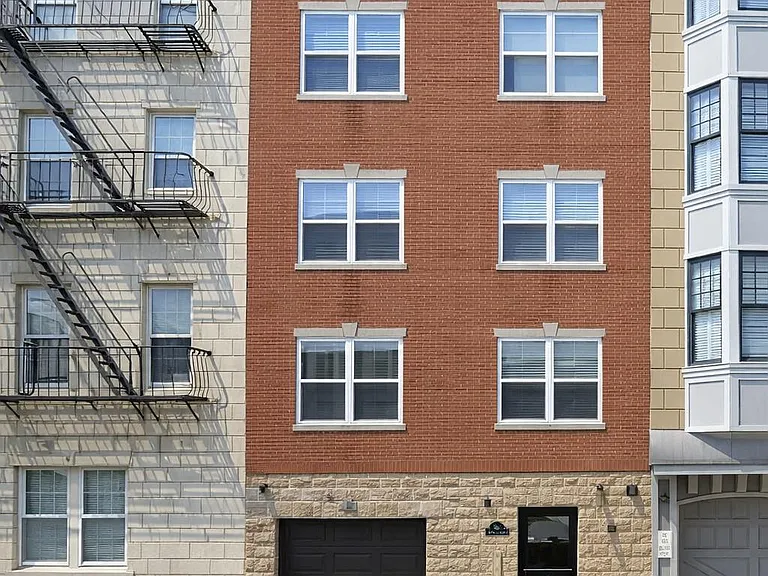80 Madison St #2 — Photo 7