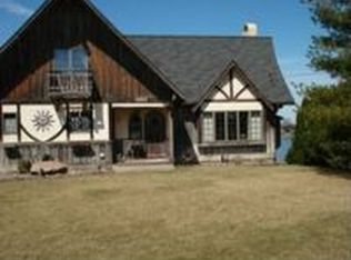 190 Riviera Dr, Brooklyn, MI 49230