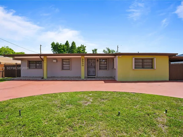 9930 SW 40th Ter, Miami, FL 33165