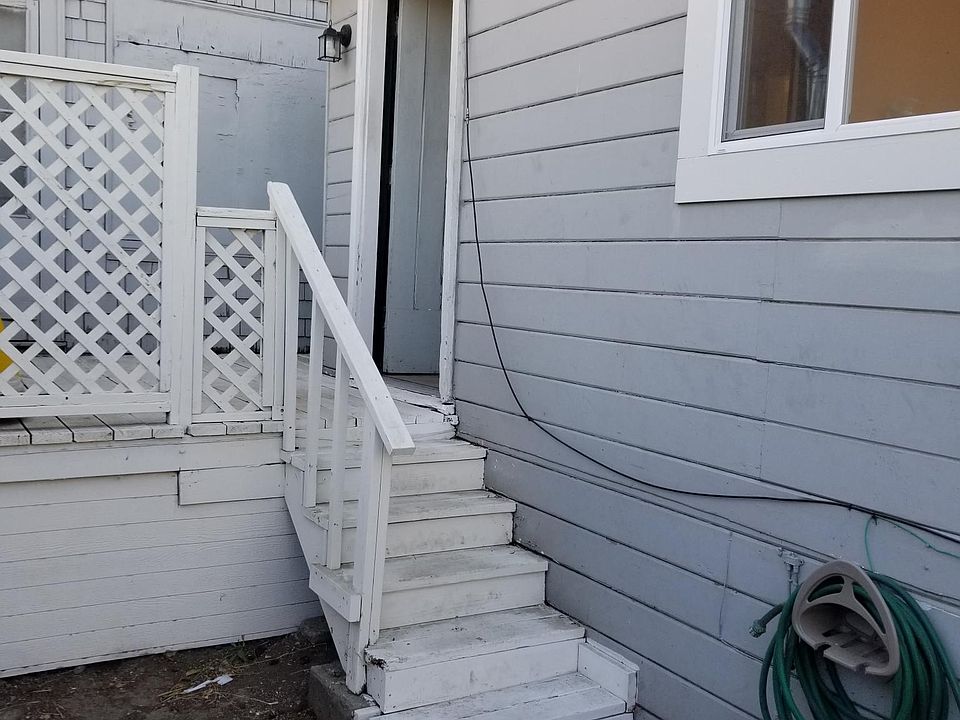 1st image of 4007 Macarthur Blvd