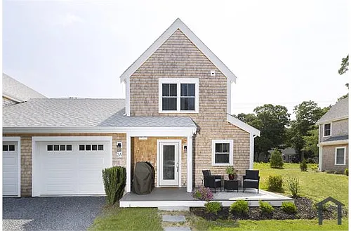 676 N Falmouth Hwy Photo 1