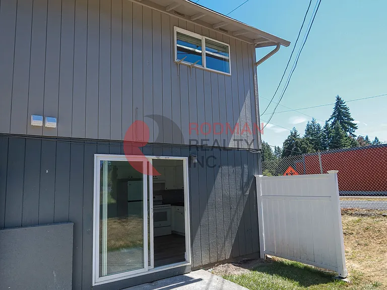 890 Dougherty Dr NE — Photo 20