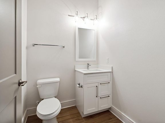 4th image of 1420 Lakefront Dr #726d0bef4