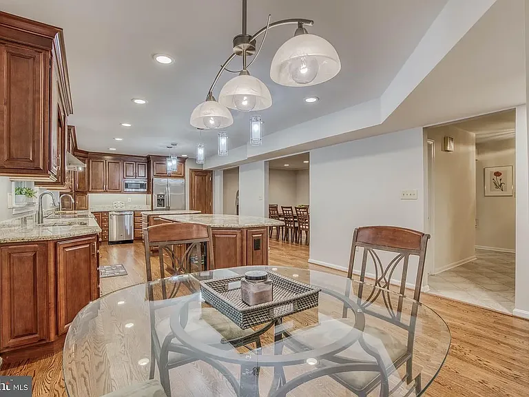 594 Pinedale Dr — Photo 18