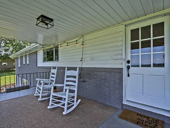3rd image of 11200 Sonja Dr