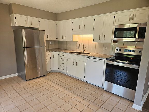 3rd image of 6268-6272 Deans Hill Rd #B2-6270