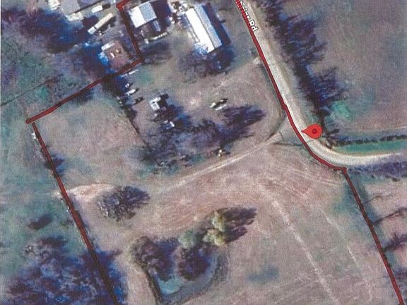 3rd image of 4450 Greenbriar Rd