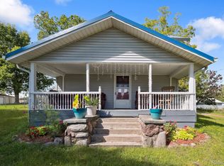 2318 Arch Rd, Eaton Rapids, MI 48827