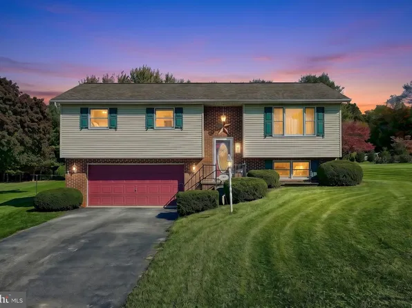 2115 Noss Rd, York, PA 17408