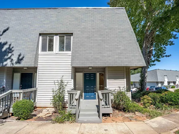 301 Harbor Heights Dr APT 17D, Lexington, SC 29072
