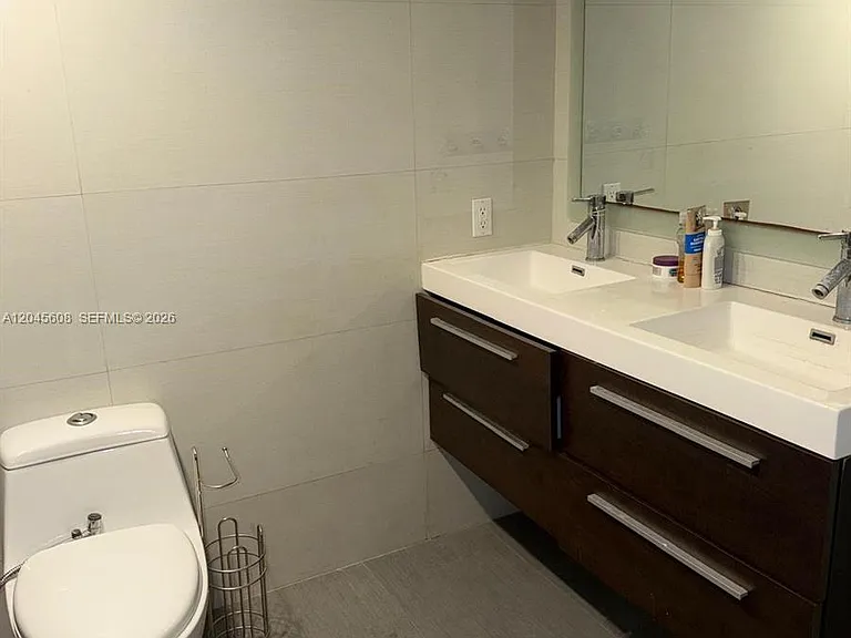 600 NE 36th St #22 — Photo 19