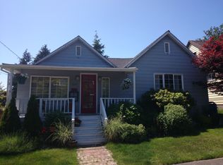 7033 16th Ave NW, Seattle, WA 98117