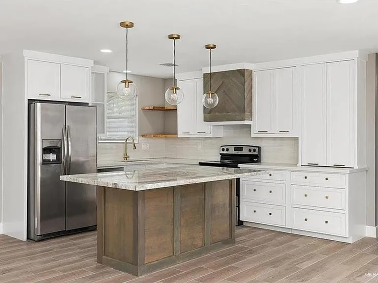 806 Walnut Ave — Photo 3