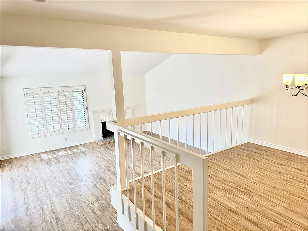 3 bed, 2077 sqft, $4,500 — Photo 2