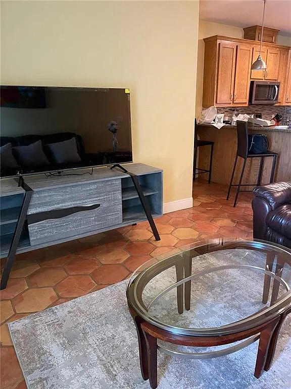 2 bed, 2.5 bath, 1345 sqft, $1,500 — Photo 4
