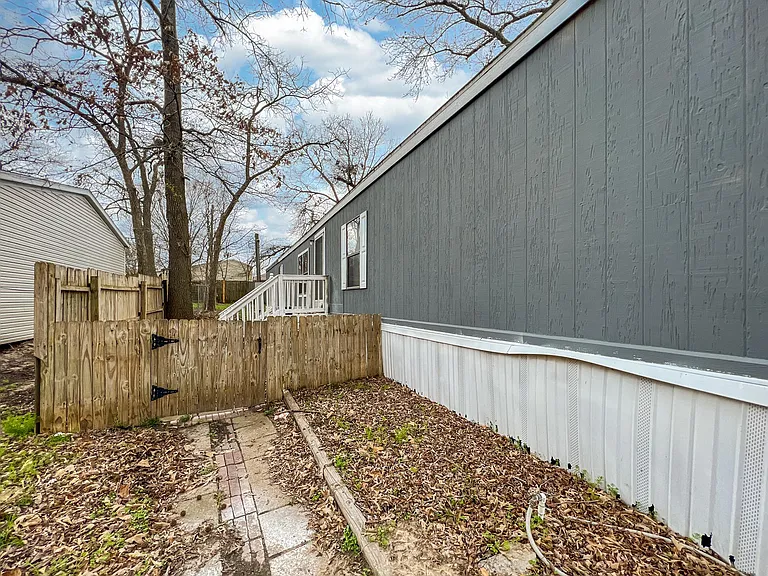 14541 Enchanted Waters Dr — Photo 14