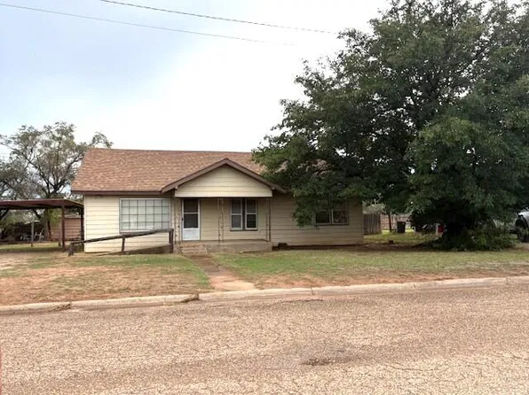 1627 S 5th St, Tahoka, TX 79373