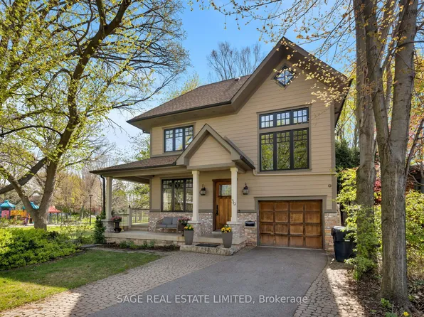 39 Loyalist Rd, Toronto, ON M9A 3P2