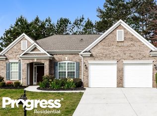 1622 Preserve Park Dr, Loganville, GA 30052