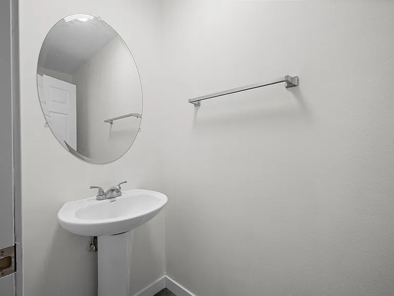 5521 Kester Ave #23 — Photo 30