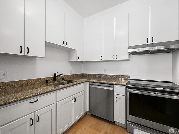 4th image of 180 7th St #208