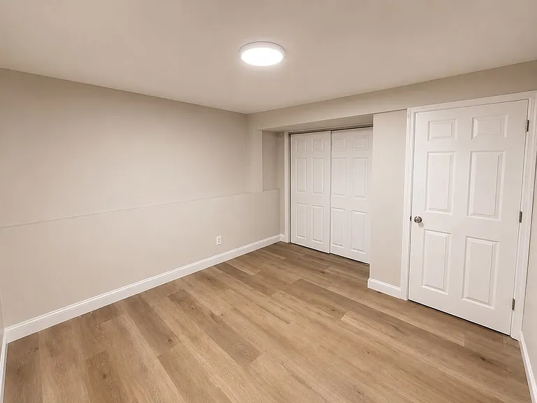 20 Woodridge Ave — Photo 11
