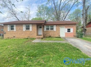 3203 Delicado Dr NW, Huntsville, AL 35810