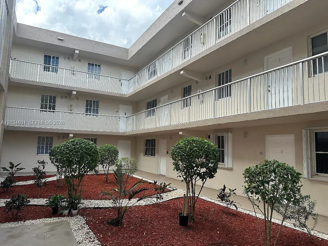 Mirassou Condo — Photo 1
