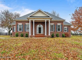1004 Majestic Oaks Way, Simpsonville, KY 40067