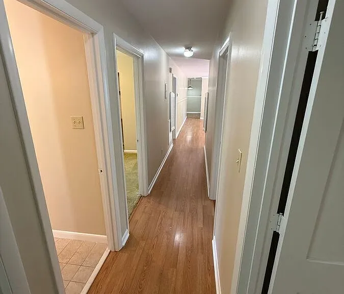 117 Windemere Rd — Photo 16