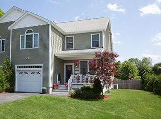 33 Webb Pl, Mansfield, MA 02048