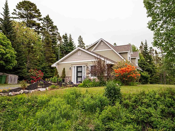 3rd image of 9 Adams Dr