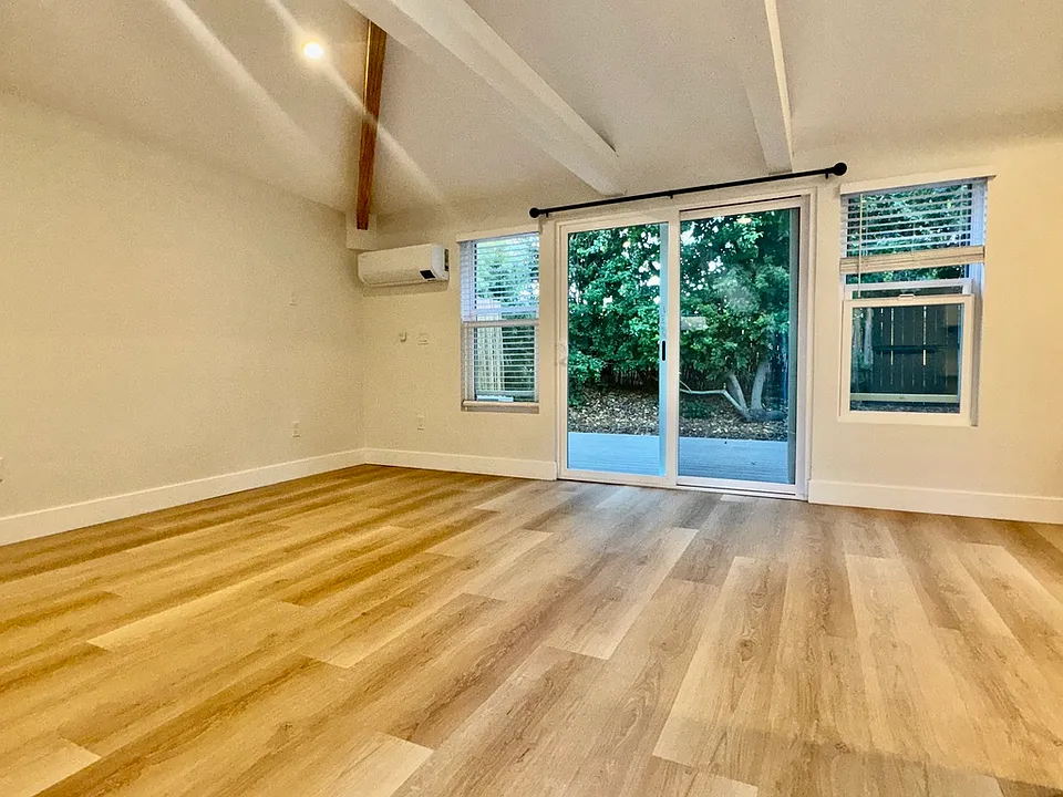 3531 San Jose Ln
