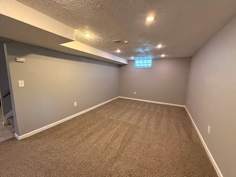 513 Bonnie Ave — Photo 32