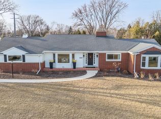 1608 Menominee Dr, Oshkosh, WI 54901