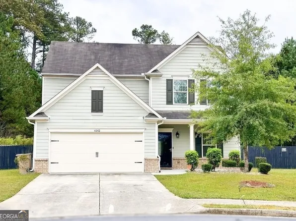 6142 Heisler St, Rex, GA 30273