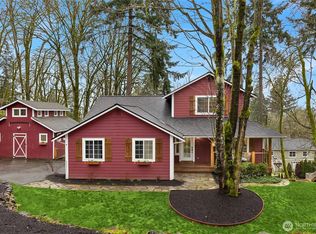 1585 NE Park View Drive, Bainbridge Island, WA 98110